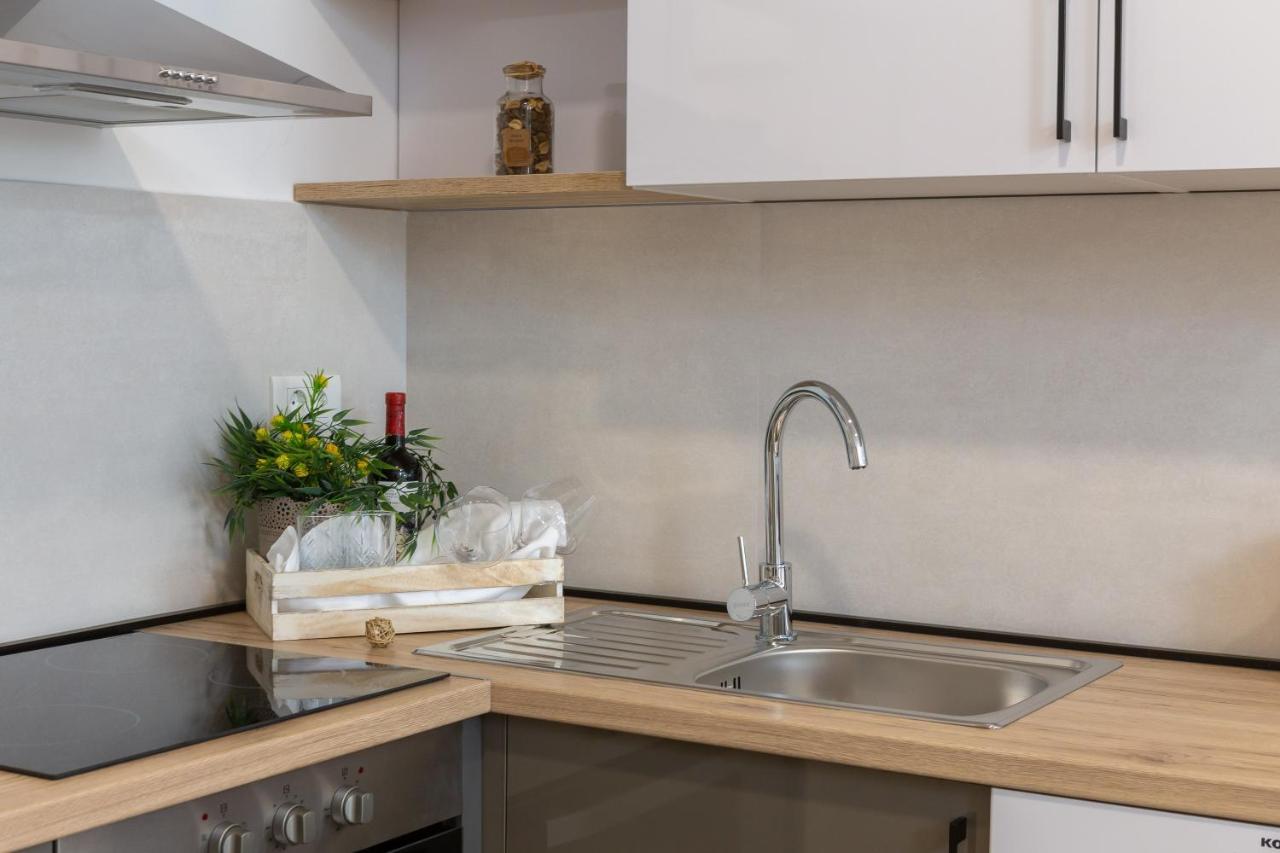 Appartement Direct Jesenice (Split-Dalmatia)