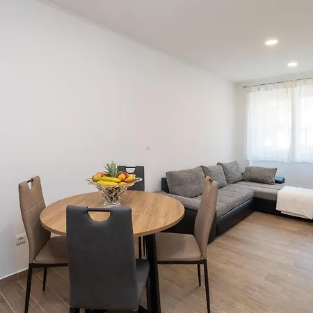 Direct Beach Apartments Jesenice  Exteriér fotografie